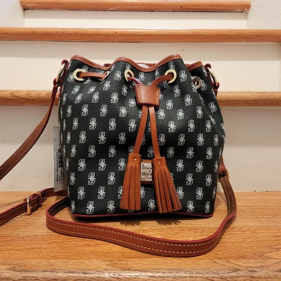 Dooney kendall crossbody hotsell